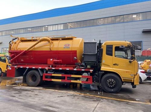 国六排放标准清洗吸污车 环保与高效的城市清洁利器